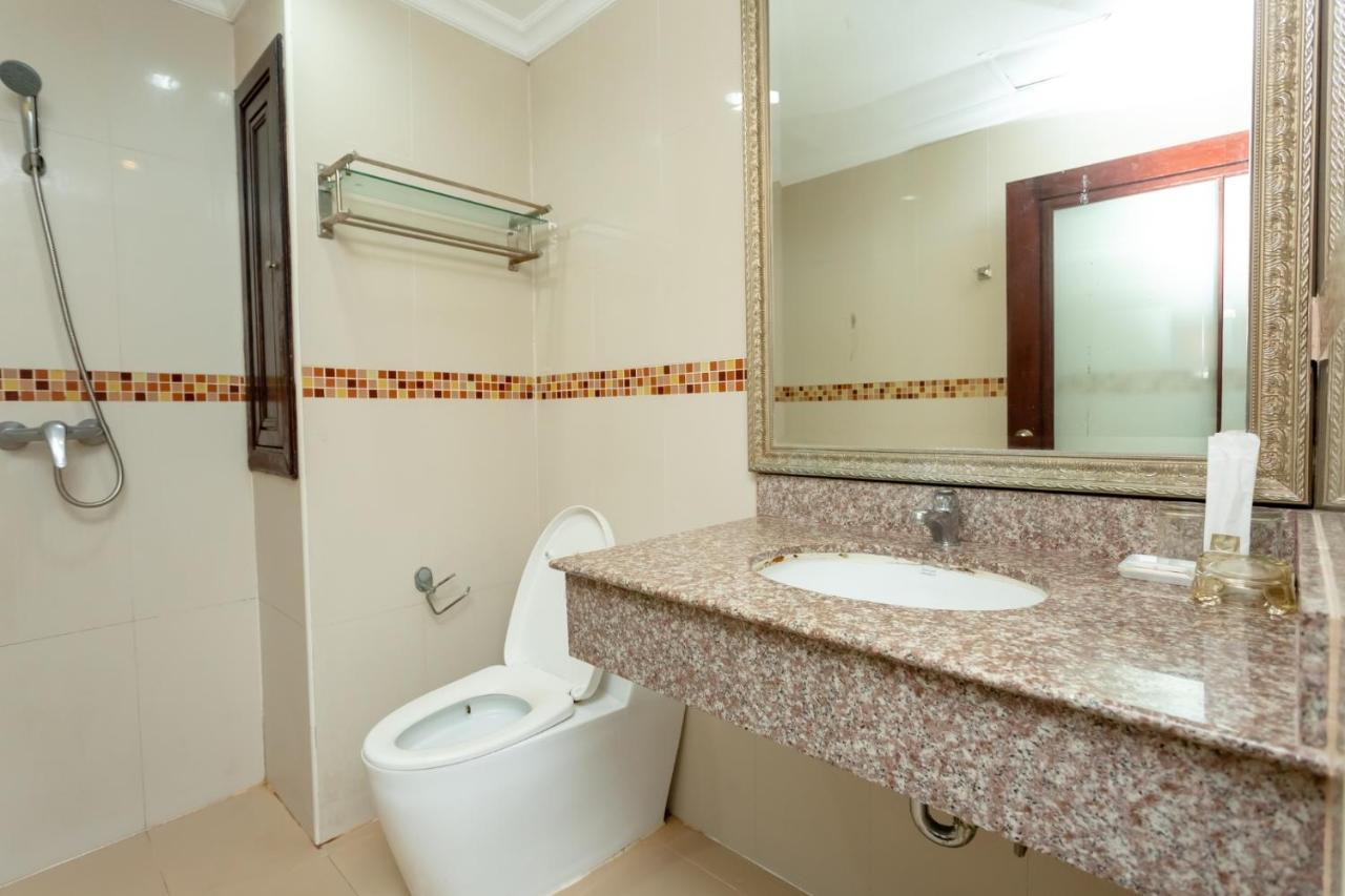 Ivory Palace Hotel Pattaya Bagian luar foto