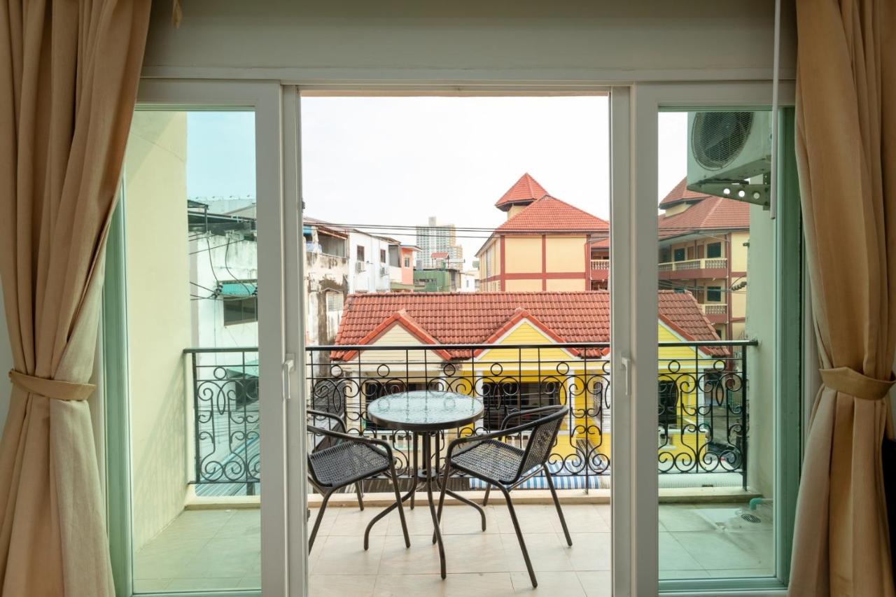 Ivory Palace Hotel Pattaya Bagian luar foto