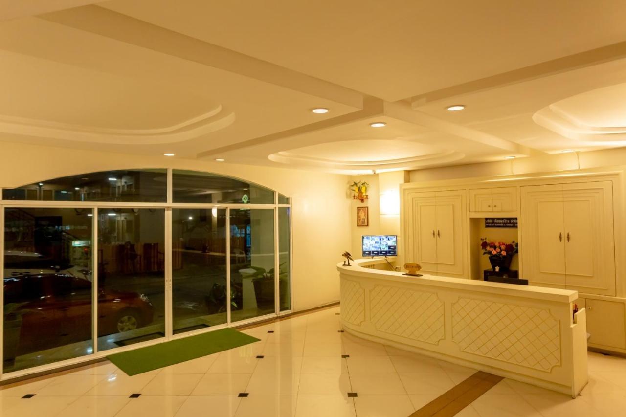 Ivory Palace Hotel Pattaya Bagian luar foto