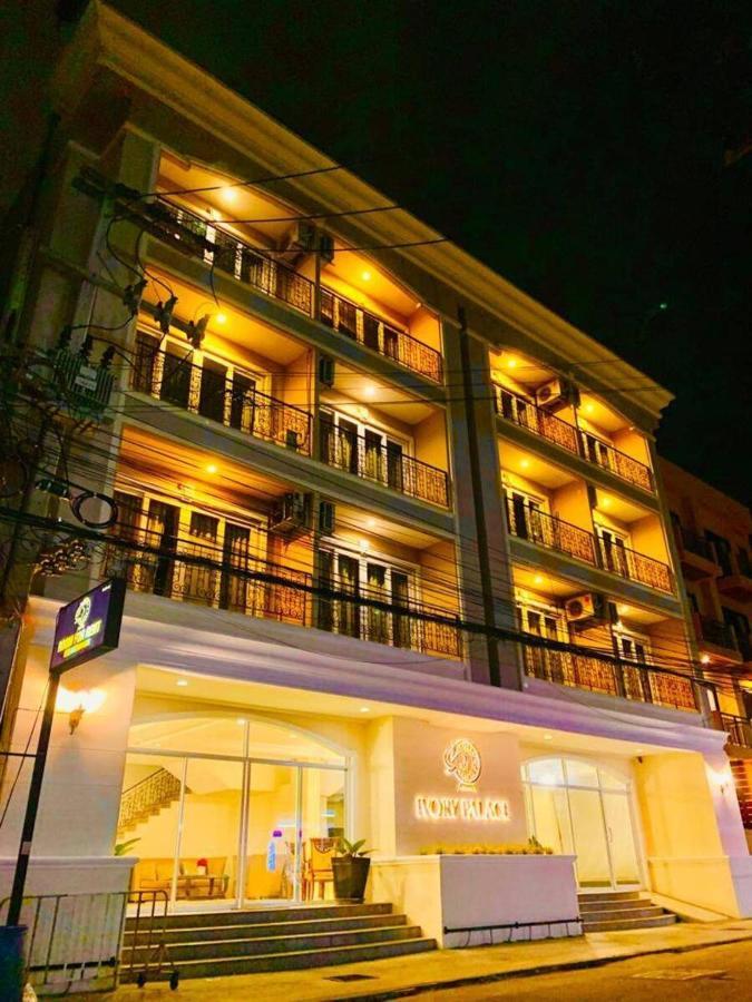 Ivory Palace Hotel Pattaya Bagian luar foto